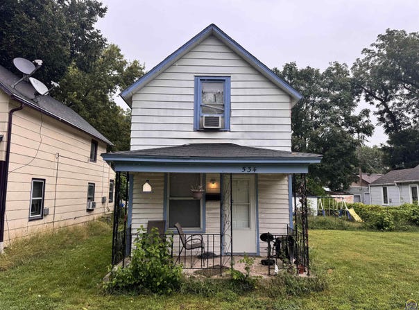534 NE Grattan ST, Topeka, KS 66616