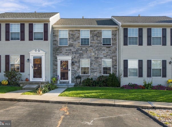 380 CHARLES Circle, YORK, PA 17406