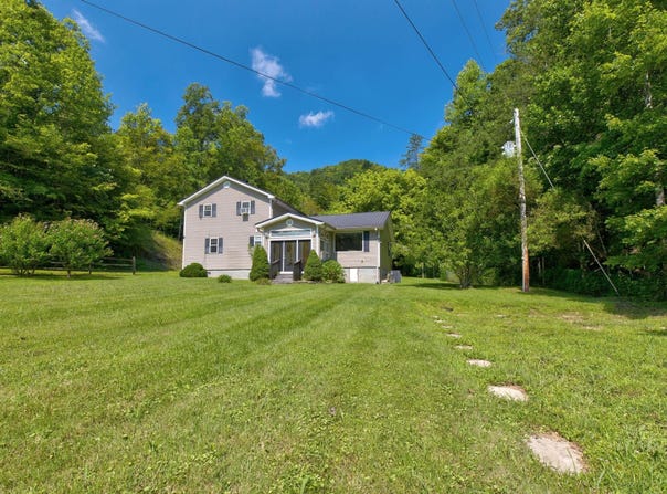 98 Brittany Lane, Stanton, KY 40380