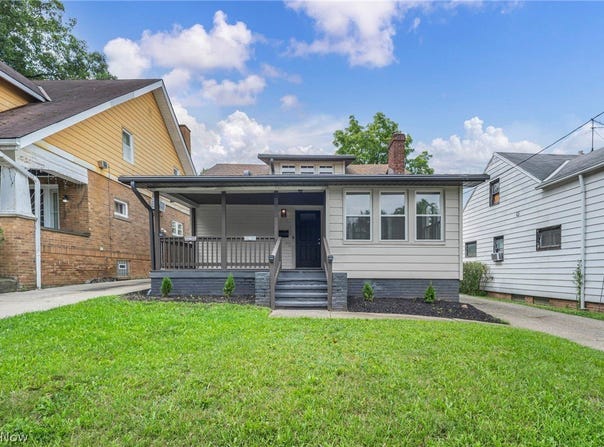 1982 Reyburn Road, Cleveland, OH 44112