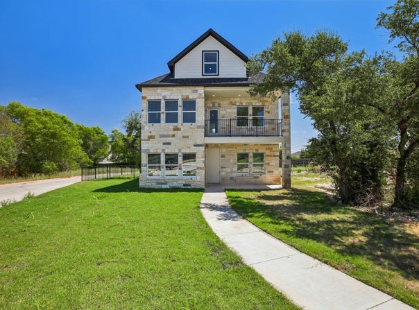 1301 Low Branch Ln, Leander, TX 78641