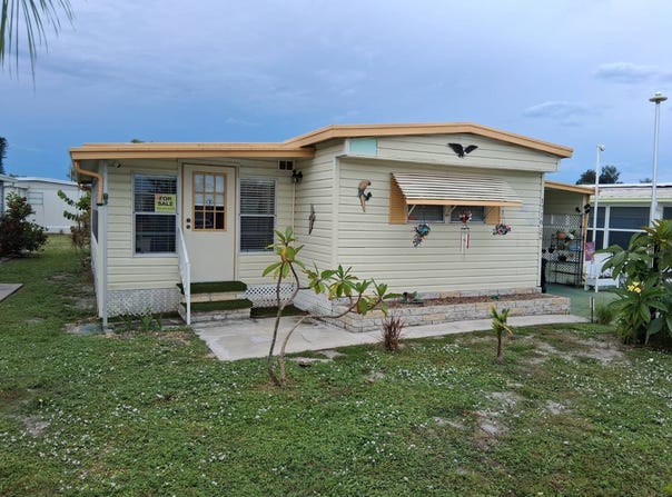 1716 Moonraker Way, Ruskin, FL 33570