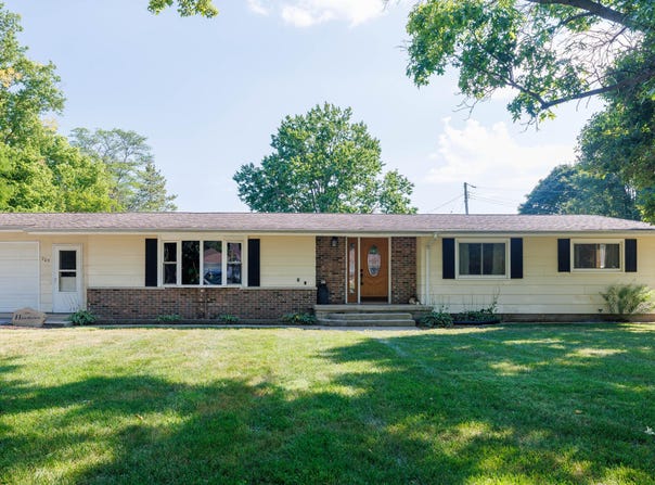 209 E Broadway Street, Brook, IN 47922
