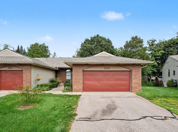 559 Spring Lane, Holland, MI 49423