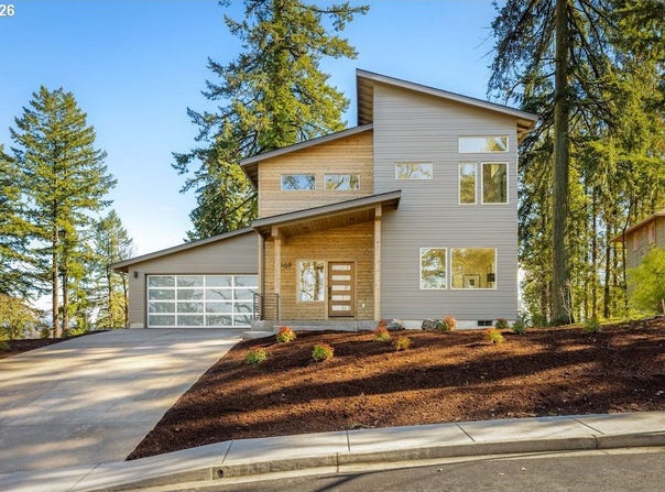 2969 CAPITAL Dr, Eugene, OR 97403