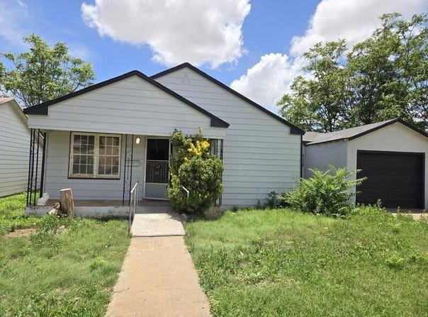 616 E 13th Street, Littlefield, TX 79339