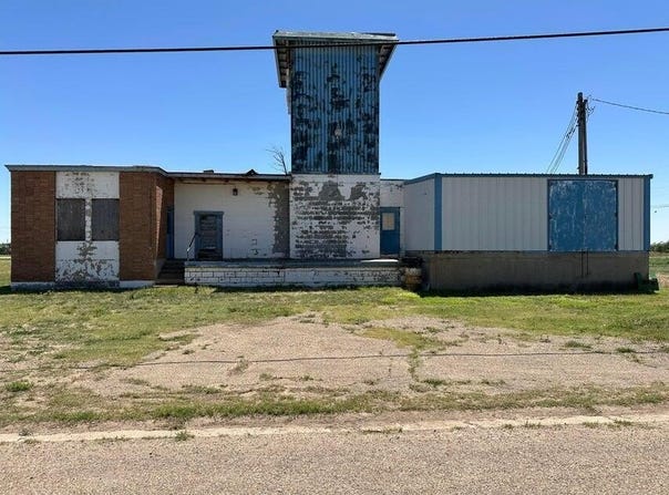 409 W 3rd Street, Plainview, TX 79072