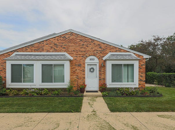 2003 Sudbury Drive, Hoffman Estates, IL 60169