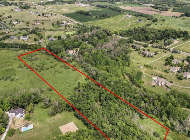 Hidden Lane, Greenfield, MN 55357