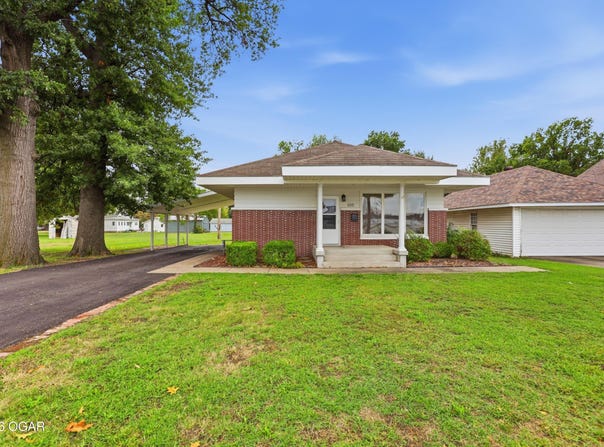 105 W 13th Street, Lamar, MO 64759