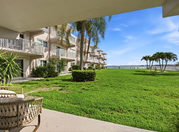 311 E Ocean Avenue, Lantana, FL 33462