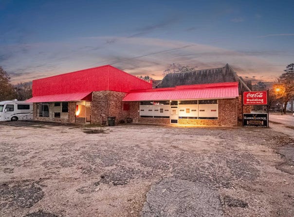 355 S Main St, Monticello, AR 71655