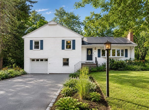 89 Rolling Lane, Needham, MA 02492