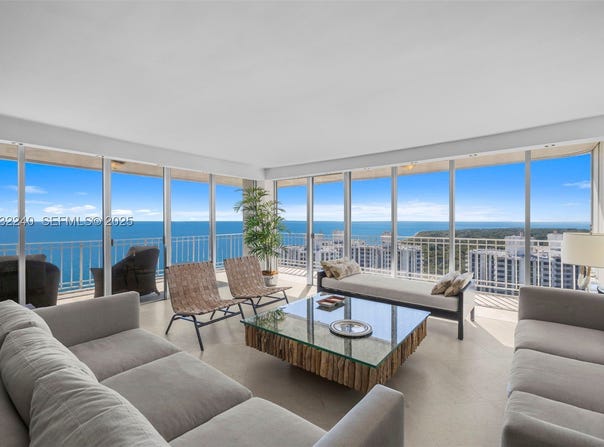 881 Ocean Dr, Key Biscayne, FL 33149