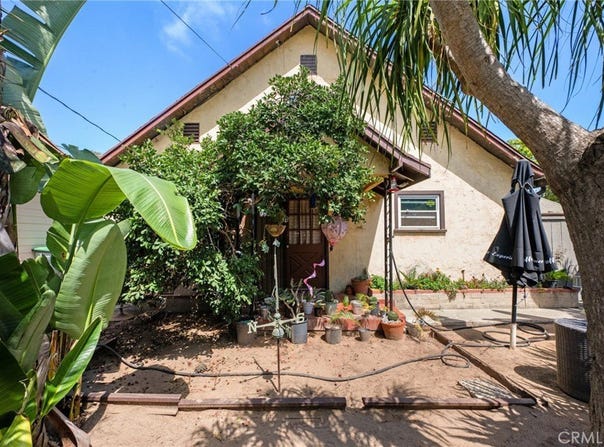 162 Cecil, Costa Mesa, CA 92627