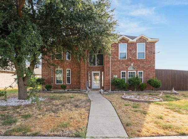 7302 San Carlos Drive, Rowlett, TX 75089