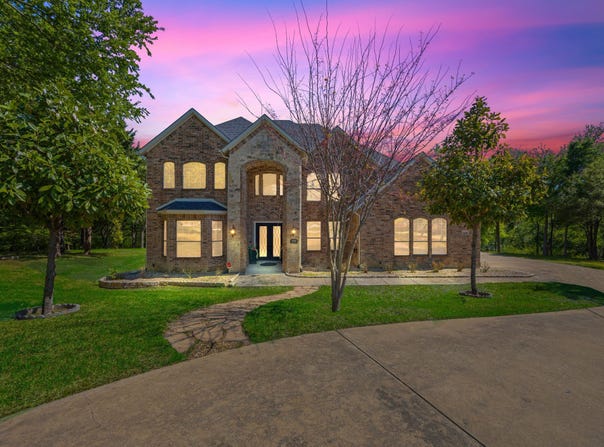 1559 Cypress Bend Drive, Cedar Hill, TX 75104