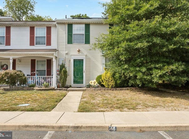 34 DORCHESTER Circle, MARLTON, NJ 08053