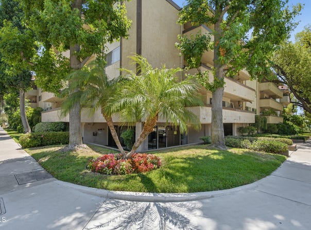 2386 E Del Mar Boulevard, Pasadena, CA 91107