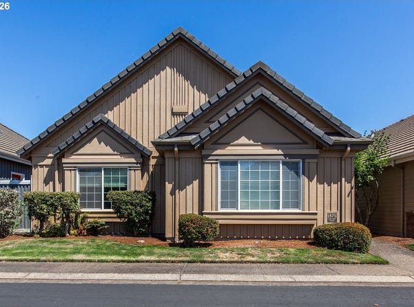 1875 LAKE COVE Ave, Eugene, OR 97408