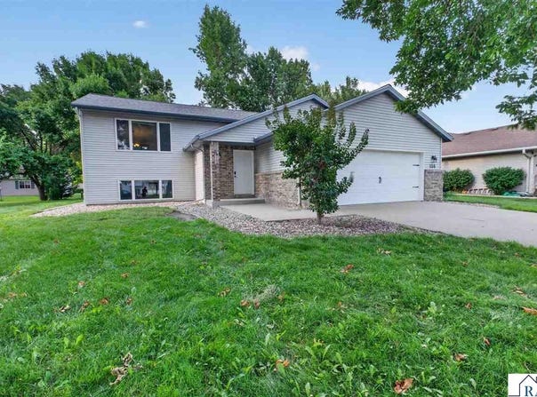 108 Celestine Circle, Mankato, MN 56001
