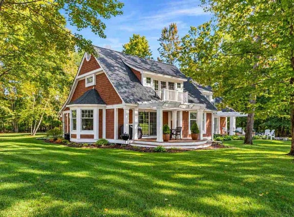 4251 Pinehurst Lane, Harbor Springs, MI 49740
