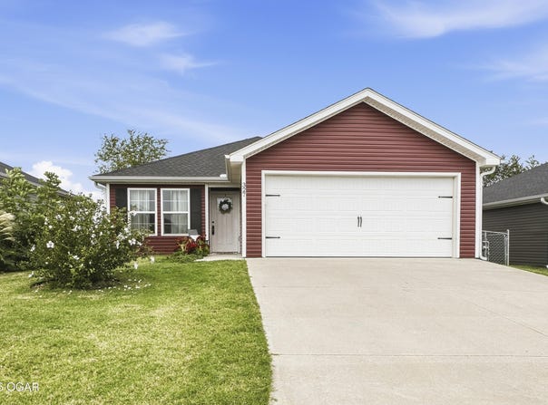 327 Eagle Edge Drive, Duenweg, MO 64841
