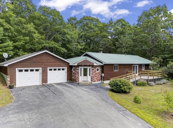 19 Moose Run, Casco, ME 04015