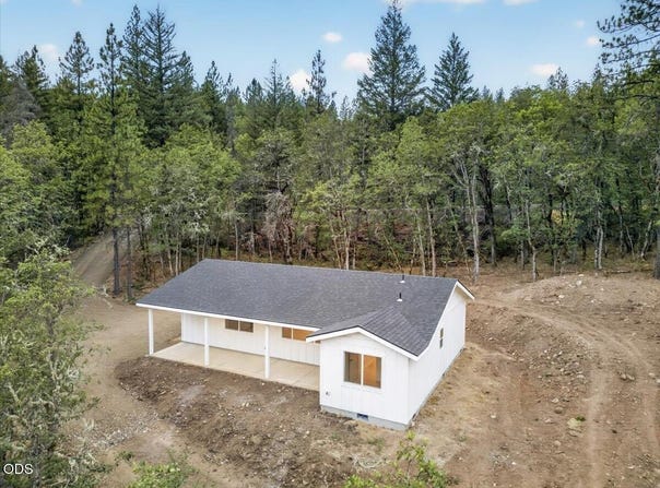 5220 Highway 227, Trail, OR 97541