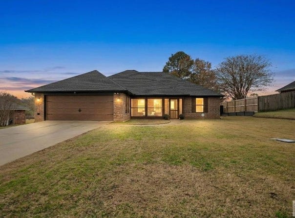 202 Spring Valley Road, Queen City, TX 75572
