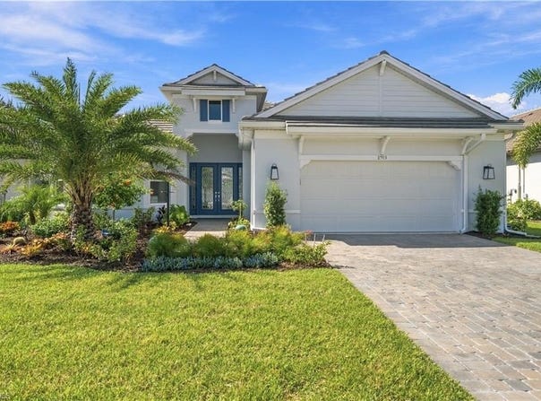 11913 Raggio Dr, FORT MYERS, FL 33913