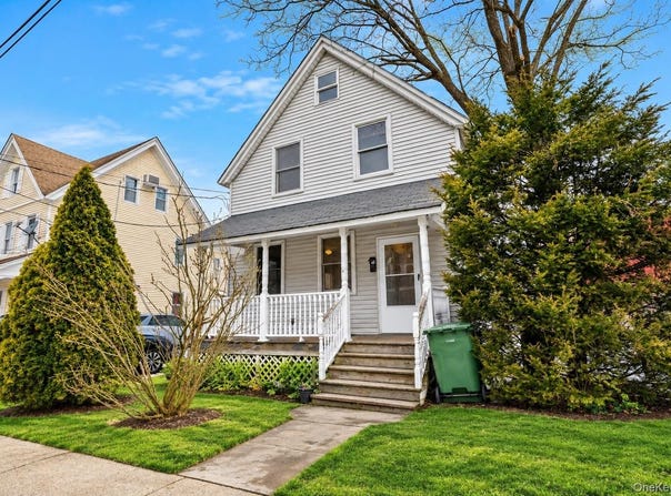 17 Grant Street, Middletown, NY 10940