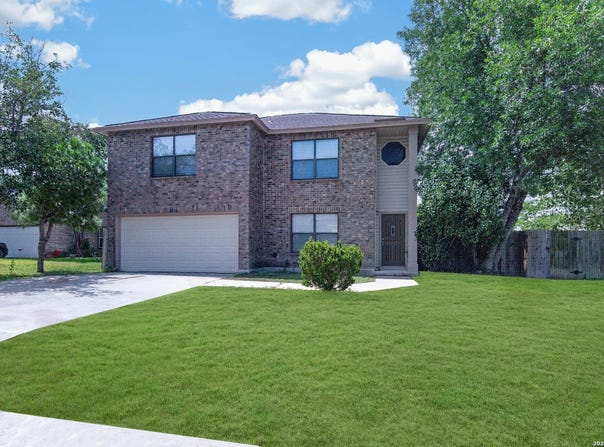 8022 CHESTNUT CLAY LN, Converse, TX 78109