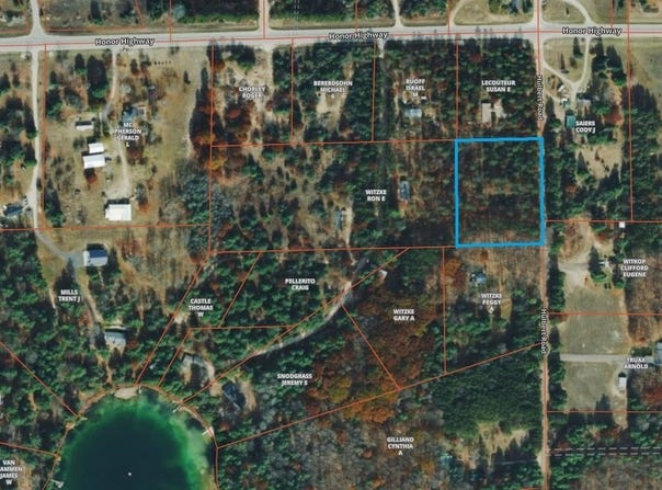 00 N HULBERT ROAD, INTERLOCHEN, MI 49643
