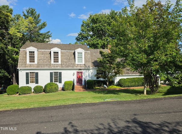 616 SW Crestview Drive, Wise, VA 24293