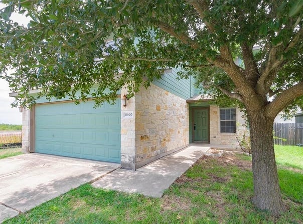 11800 Savanna Canyon Ct, Del Valle, TX 78617