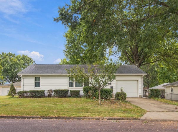 1812 E 15th Street, Sedalia, MO 65301