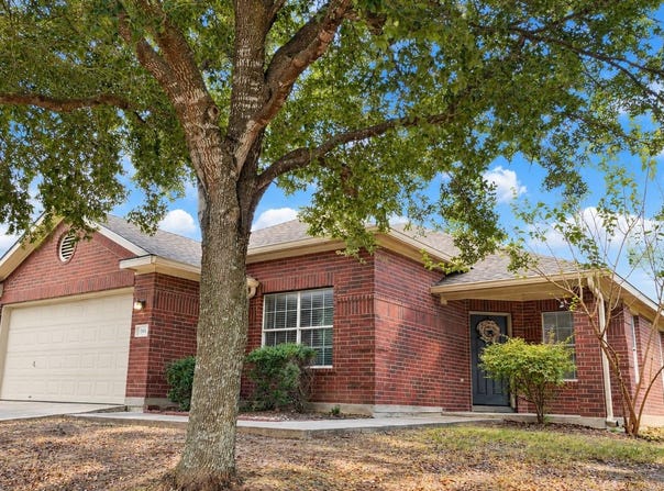 368 AMBER ASH Dr, Kyle, TX 78640