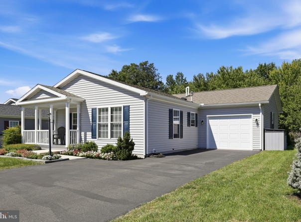 29 SANDPIPER Drive, BECHTELSVILLE, PA 19505