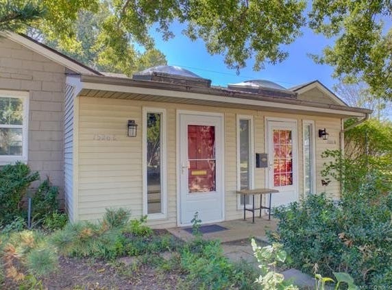 1328 E 38th Place S, Tulsa, OK 74105