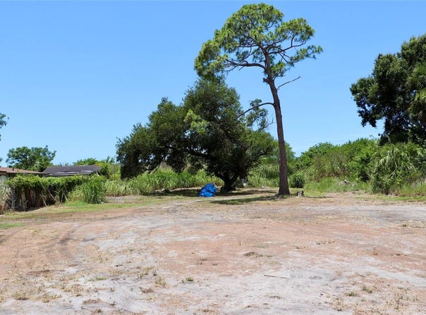MANGO Avenue, SARASOTA, FL 34234