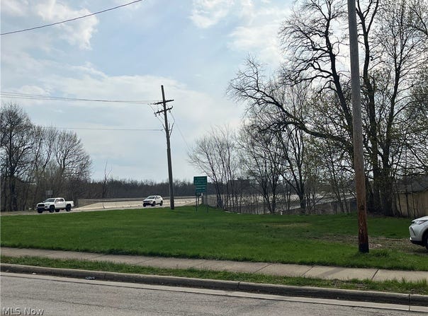 Schenley Avenue, Ashtabula, OH 44004