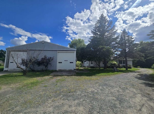 8533 U.S. 10, CHASE, MI 49623