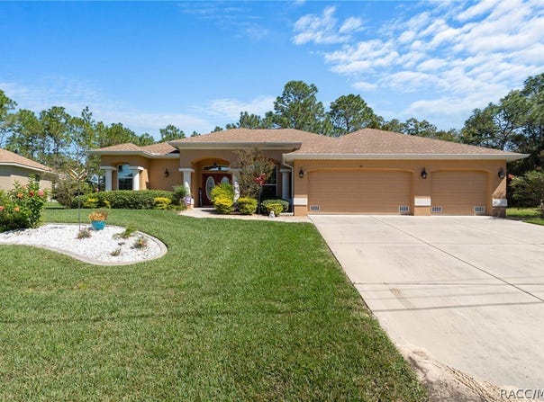 39 Linder Street, Homosassa, FL 34446