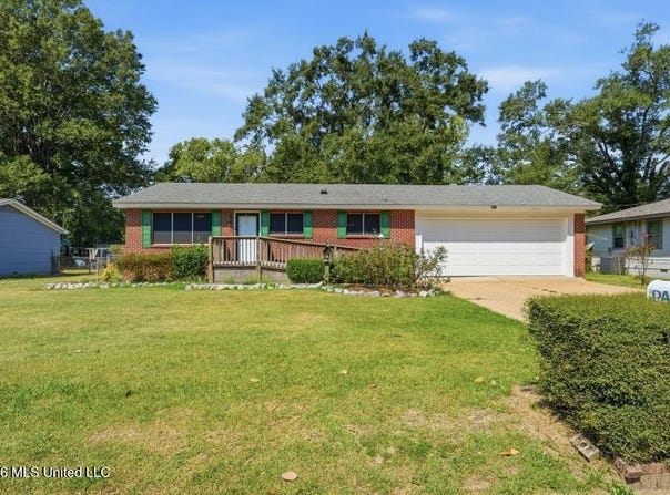 407 Gatewood Drive, Pearl, MS 39208
