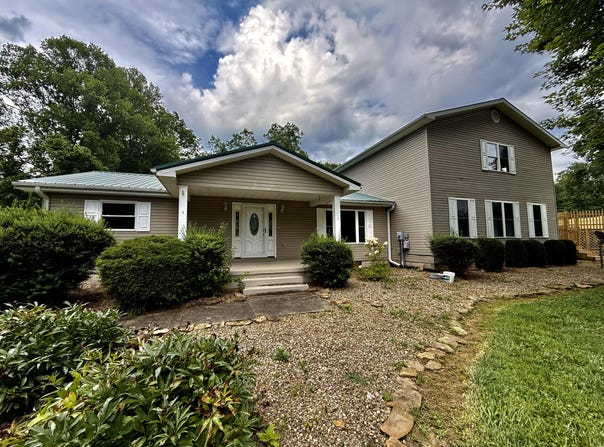 1090 Rockfork Road, Morehead, KY 40351