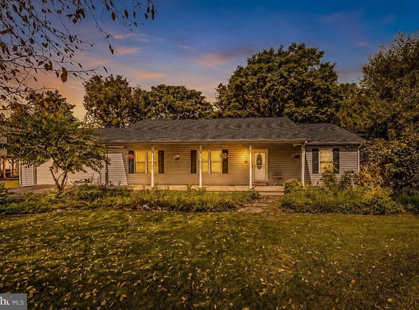 455 WILLIS Drive, BUNKER HILL, WV 25413