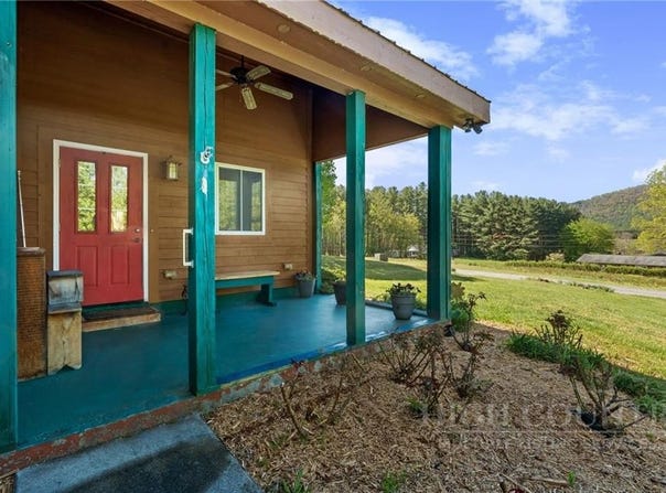 143 Lena Way, Jefferson, NC 28640