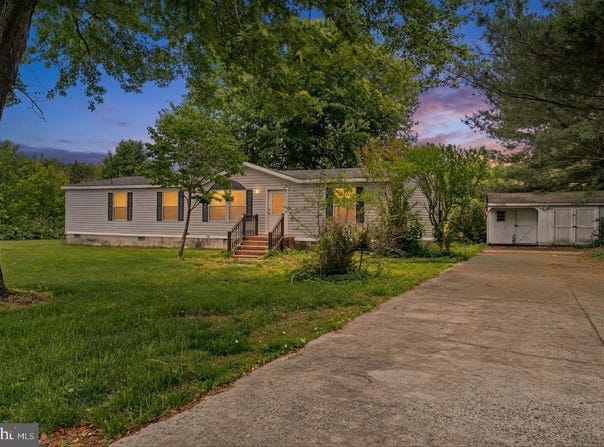 35383 DANNYS Drive, LAUREL, DE 19956