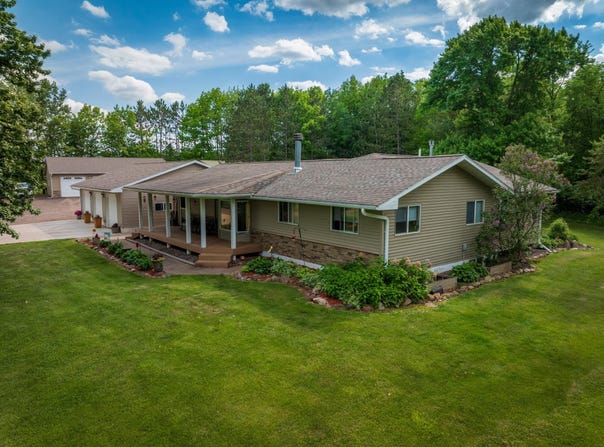 38813 Fox Road, Hinckley, MN 55037